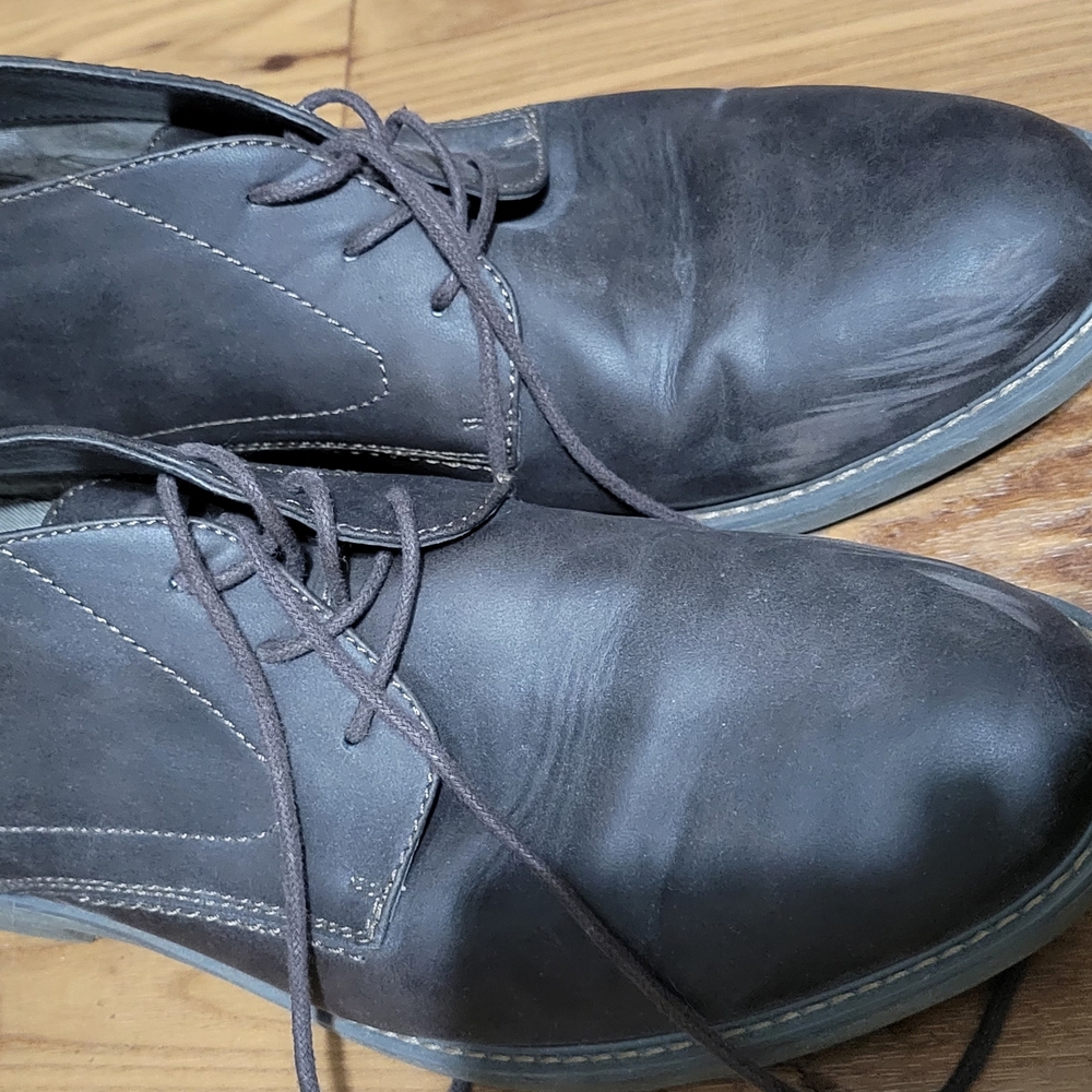 Izod Dark Brown Leather Oxfords
